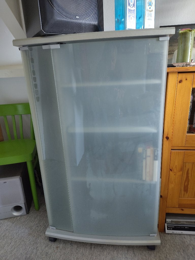 2 Zilverkleurige kasten met matglazen deurtjes en CD-rek, Huis en Inrichting, Ophalen, Overige materialen, Gebruikt, 150 discs of meer