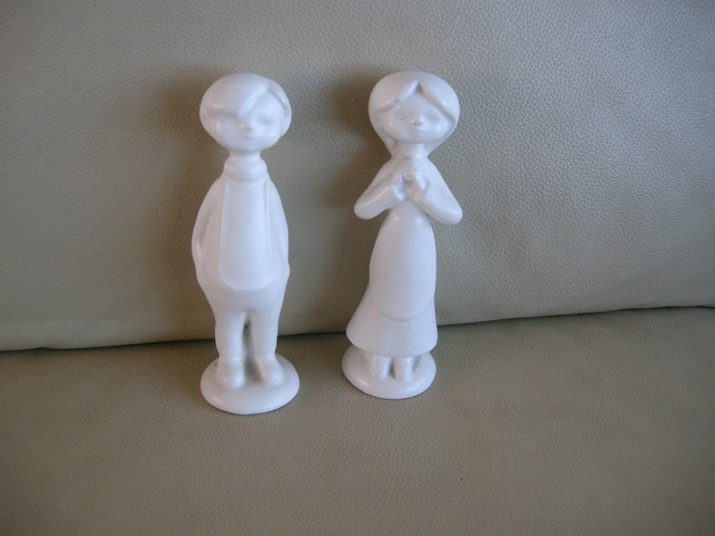 2 mooie beeldjes wit porselein gouda stijl 13 cm zie mijn an, Antiek en Kunst, Ophalen of Verzenden