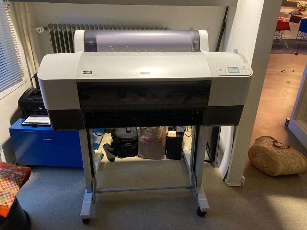 Epson Stylus 7880 Grootformaat fotoprinter (defect), Computers en Software, Printers, Gebruikt, Fotoprinter, Inkjetprinter, Kleur printen