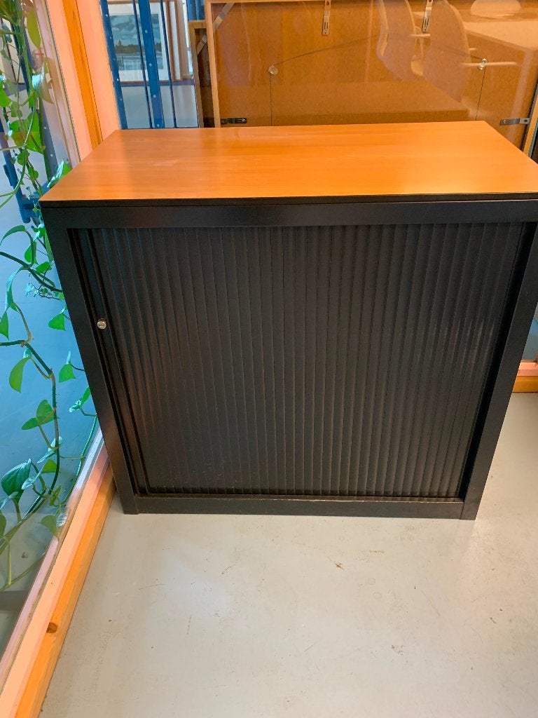 Roldeurkast - 80 x 45 x 75 cm, Ophalen, Gebruikt, Overige houtsoorten, 50 tot 100 cm