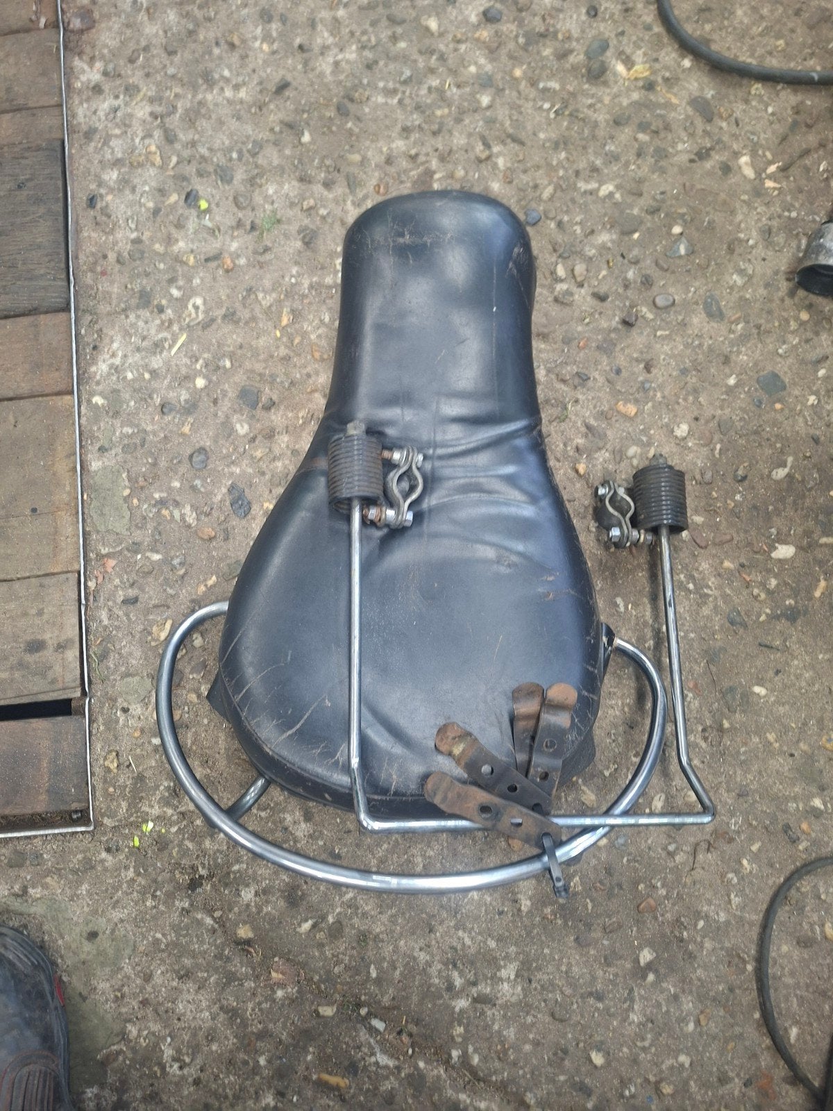 Harley liberator  Duo zit, Motoren, Ophalen of Verzenden