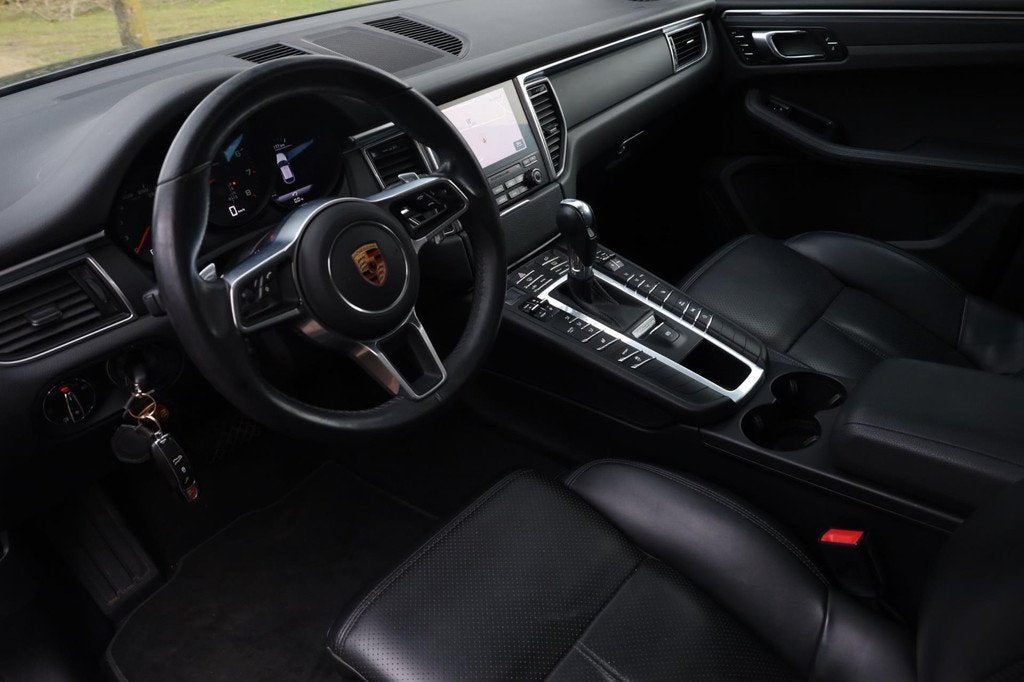 Porsche Macan 2.0 PDK. | Sportdesign Pakket | Panorama | 20, Auto's, Porsche, Automaat, Gebruikt, 4 cilinders, Bedrijf
