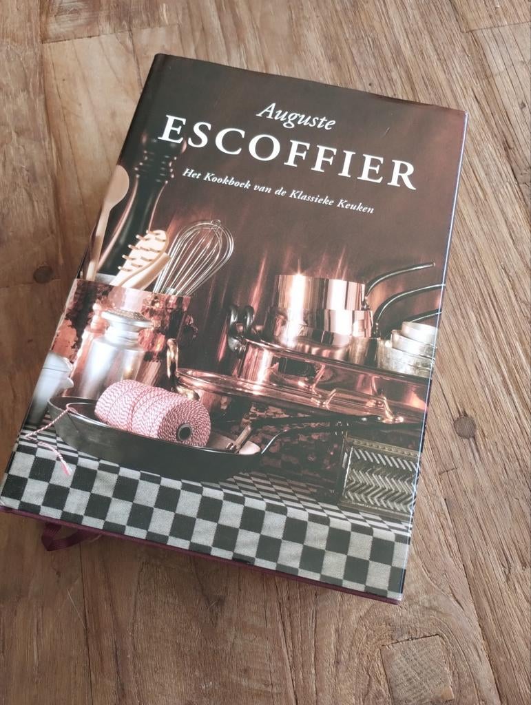 Auguste Escoffier kookboek Franse keuken, Boeken, Ophalen of Verzenden, Zo goed als nieuw, Auguste Escoffier, Frankrijk
