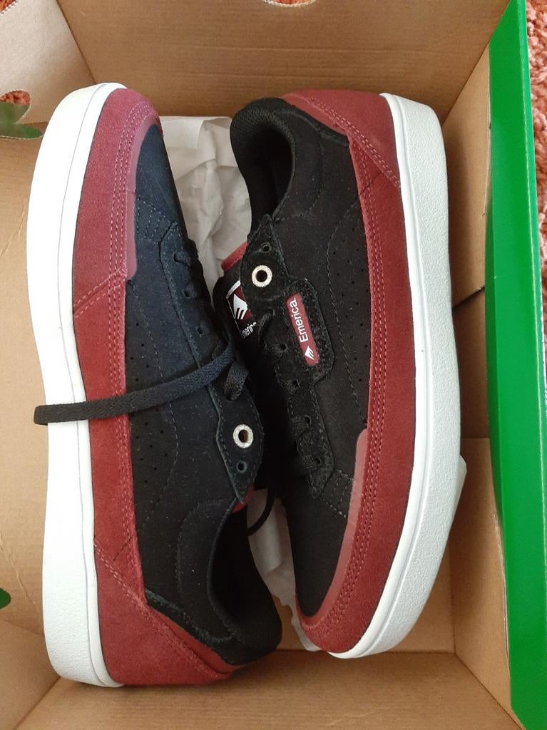 Emerica sneakers zwart/rood - Maat 42, 2030 Main St, Irvine, CA 92614, USA, Zwart, Nieuw, Sneakers of Gympen
