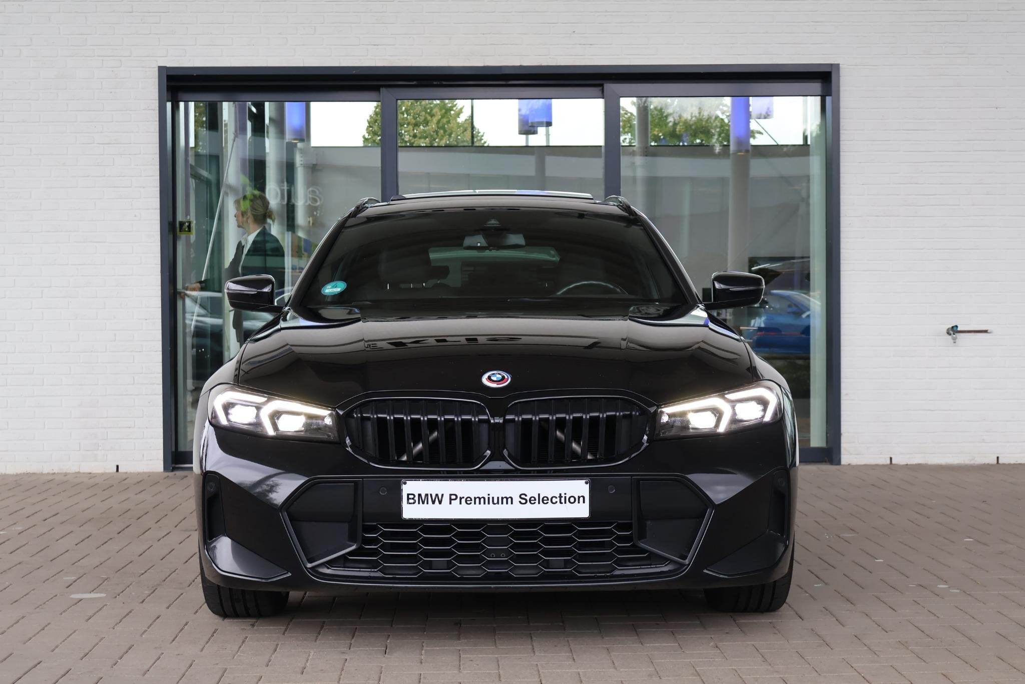 BMW 3-serie Touring 330e xDrive | M Sport | Harman Kardon |, 1998 cc, Gebruikt, 4 cilinders, Met garantie (alle)