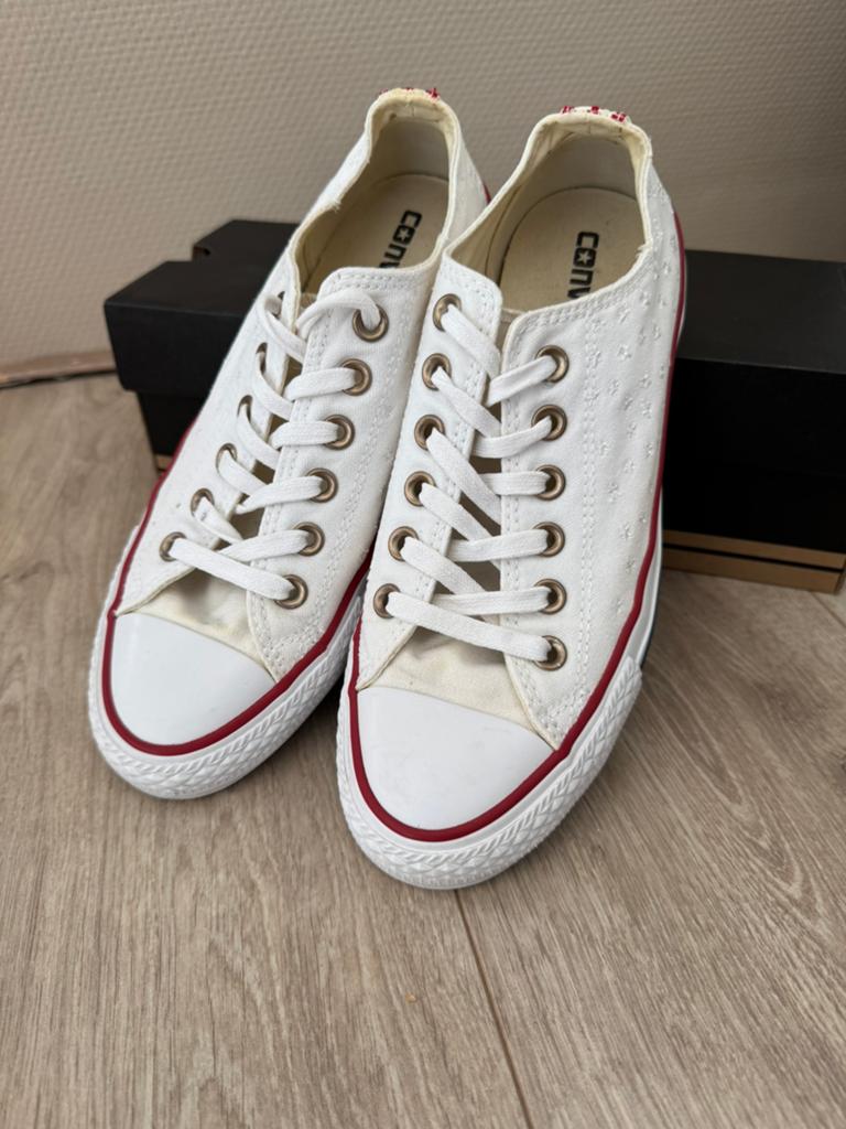 Witte canvas Converse sneakers maat 39, Kleding | Dames, Schoenen, Wit, Ophalen of Verzenden, Sneakers of Gympen, Zo goed als nieuw