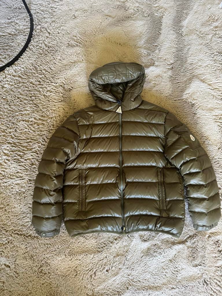 Moncler Najan Mosgroen Donsjack, Ophalen of Verzenden, Nieuw, Maat 56/58 (XL), Groen