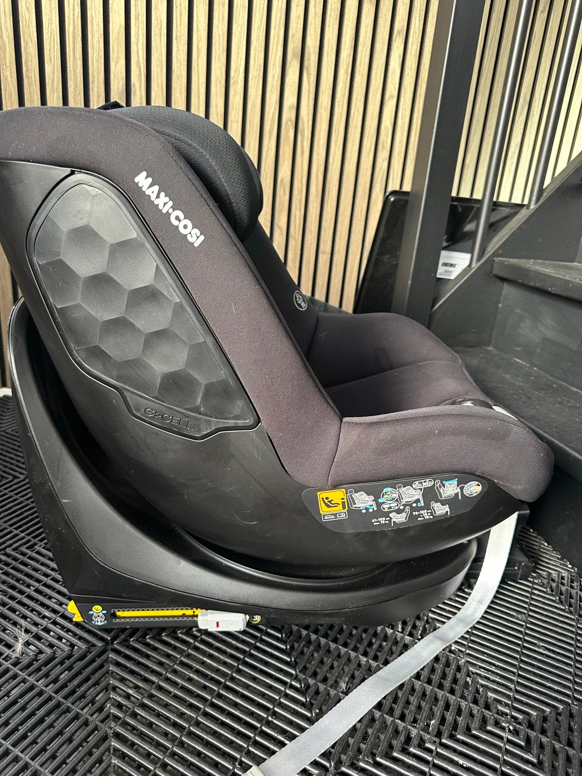 Maxi-Cosi Mica Eco i-Size autostoel - Zwart, Ophalen, Gebruikt, 0 t/m 18 kg, Verstelbare rugleuning
