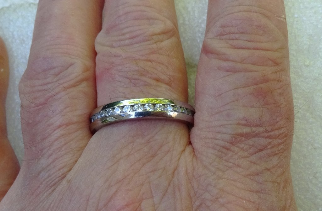 Zilverkleurige ixxxi#19 (RVS) Zirconia randje, 18 tot 19, Zo goed als nieuw, Dame, Zilver