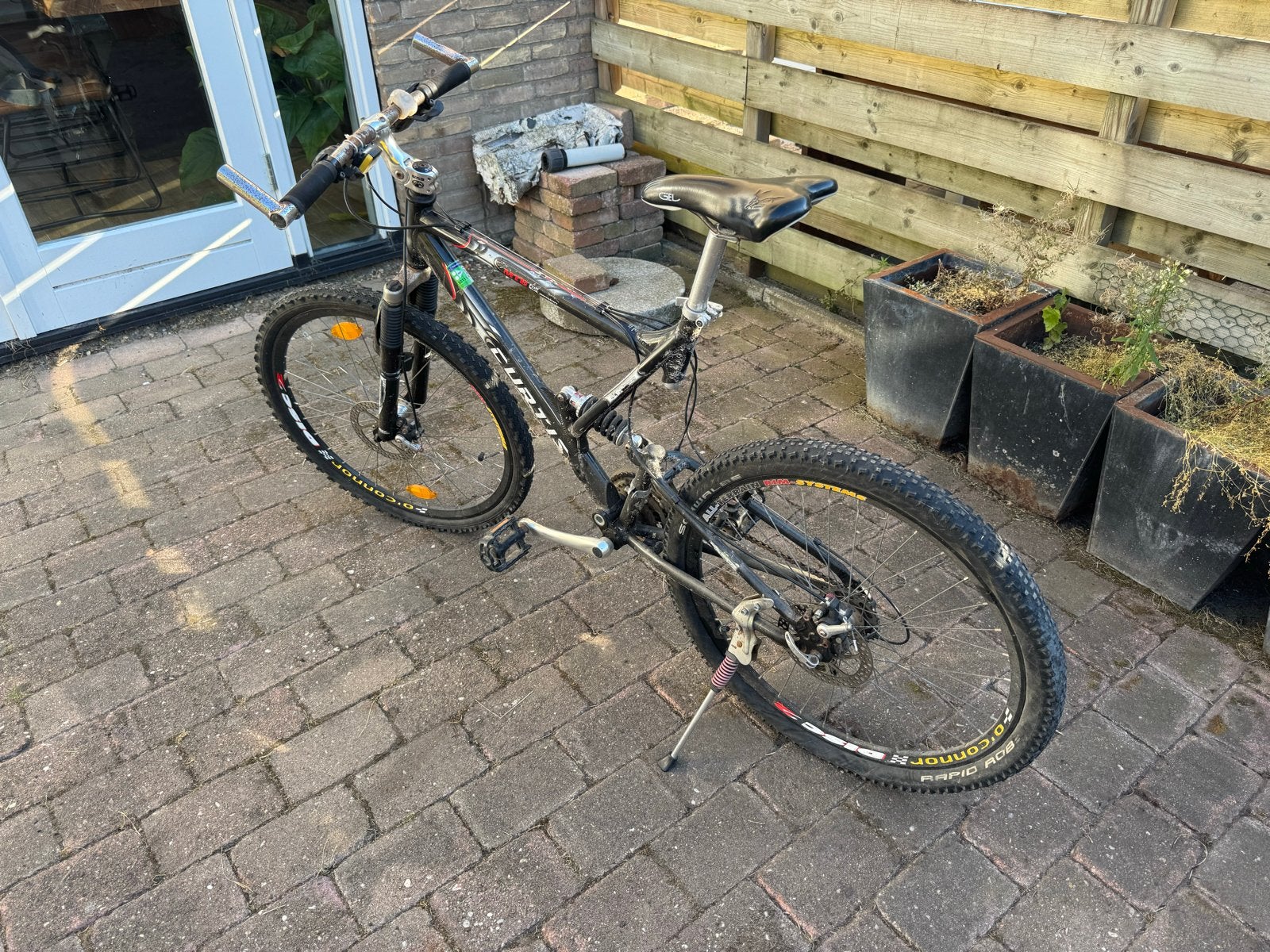 Goed onderhouden mountainbike met 24 versnellingen, Gebruikt, Fully, 45 tot 49 cm, Dames