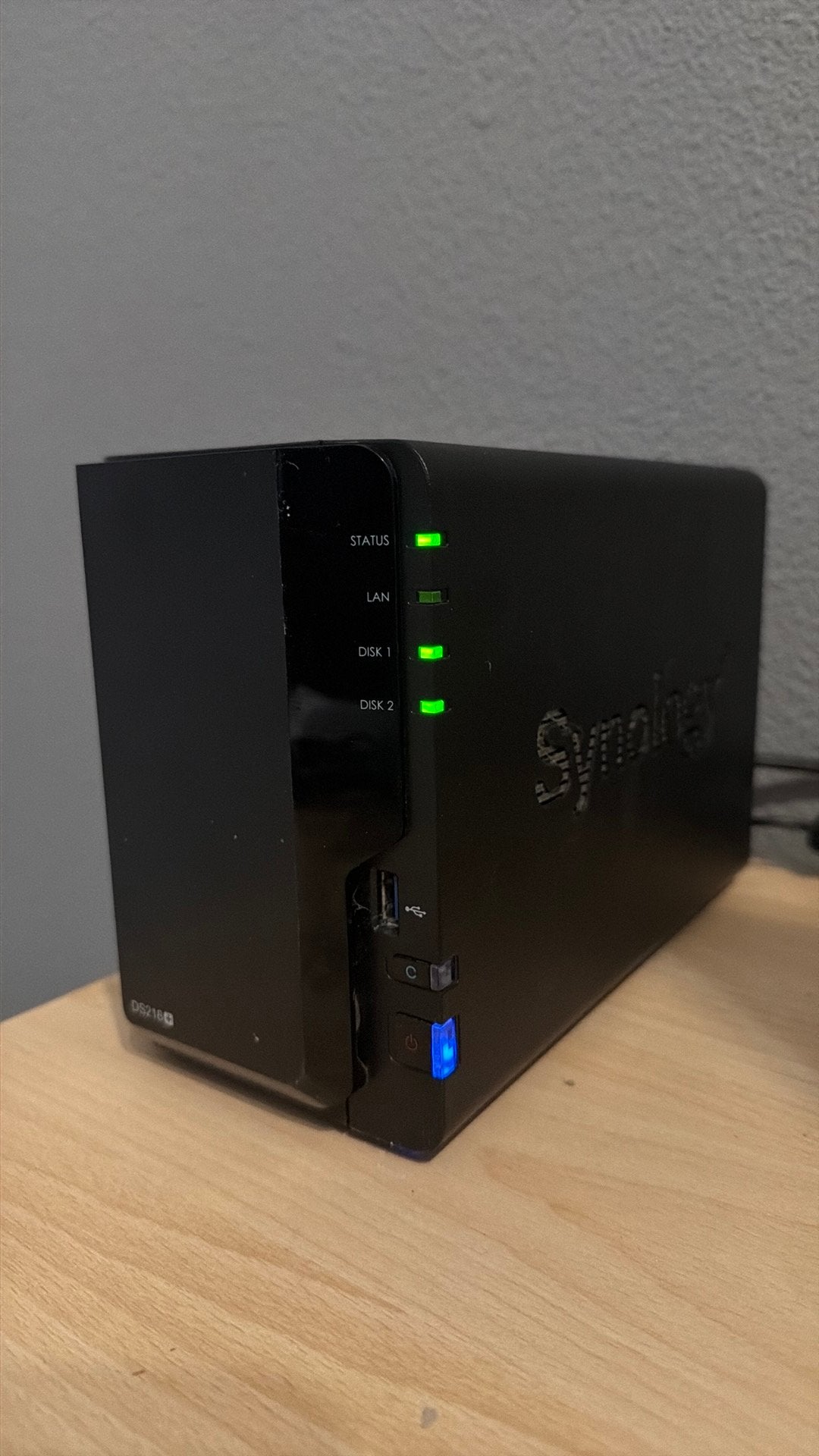 Synology NAS DS218+ met of zonder 2x WD RED 4TB hdd schijven, Ophalen of Verzenden, Zo goed als nieuw