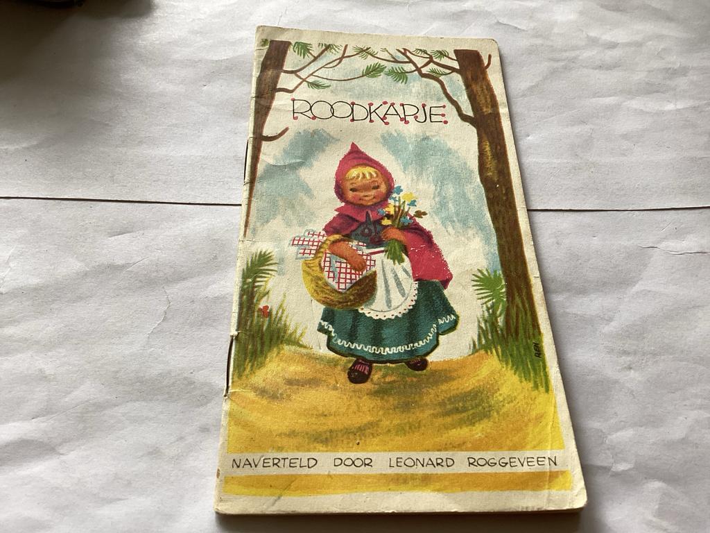 Roodkapje - Uitgave Radion 1959 - Serie C - No. 10, Ophalen of Verzenden, Gelezen