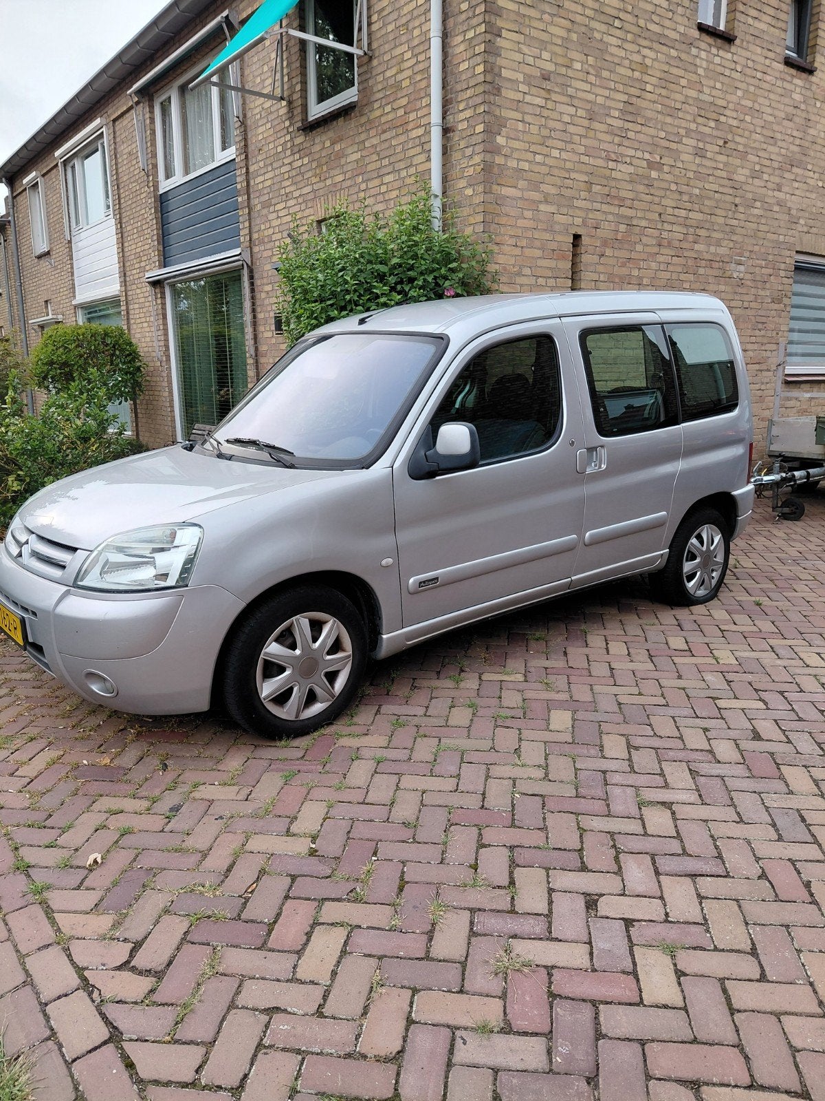 let op!!!! lees tekst citroën Berlingo 1.6 I 16V 2005 Grijs, Auto's, 4 cilinders, 1226 kg, Berlingo, Handgeschakeld
