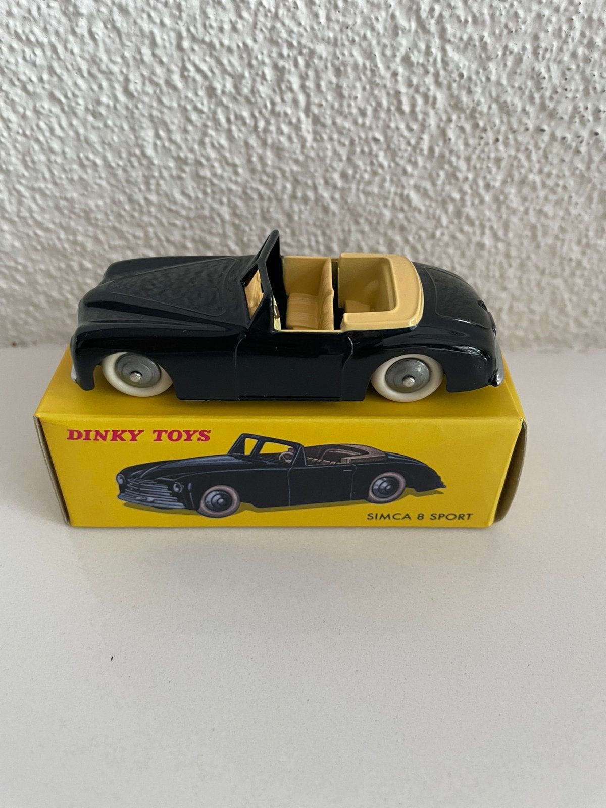 Dinky Toys 1:43 Simca 8 Sport 24S (Atlas), Ophalen of Verzenden, Nieuw, Auto, Dinky Toys