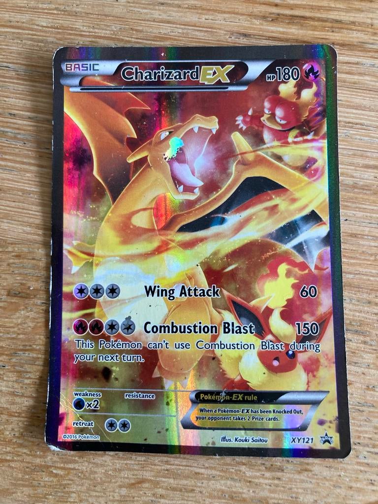 Charizard EX Pokémon Kaart XY121 - Foil, Hobby en Vrije tijd, Verzamelkaartspellen | Pokémon, Gebruikt, Losse kaart, Foil, Ophalen