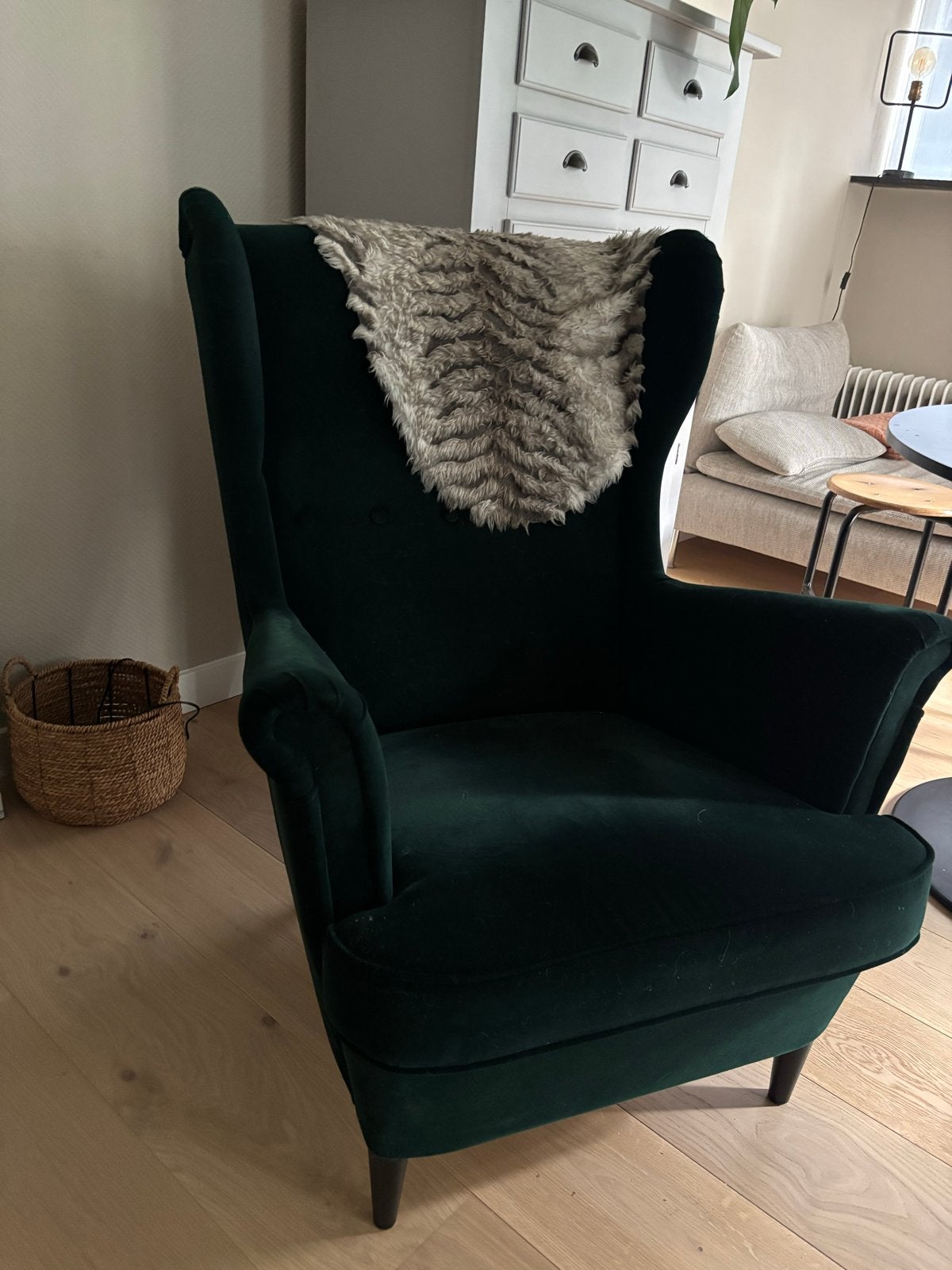 Donkergroene fluwelen fauteuil (ikea), Huis en Inrichting, Fauteuils, Ophalen, Zo goed als nieuw, Stof, 75 tot 100 cm