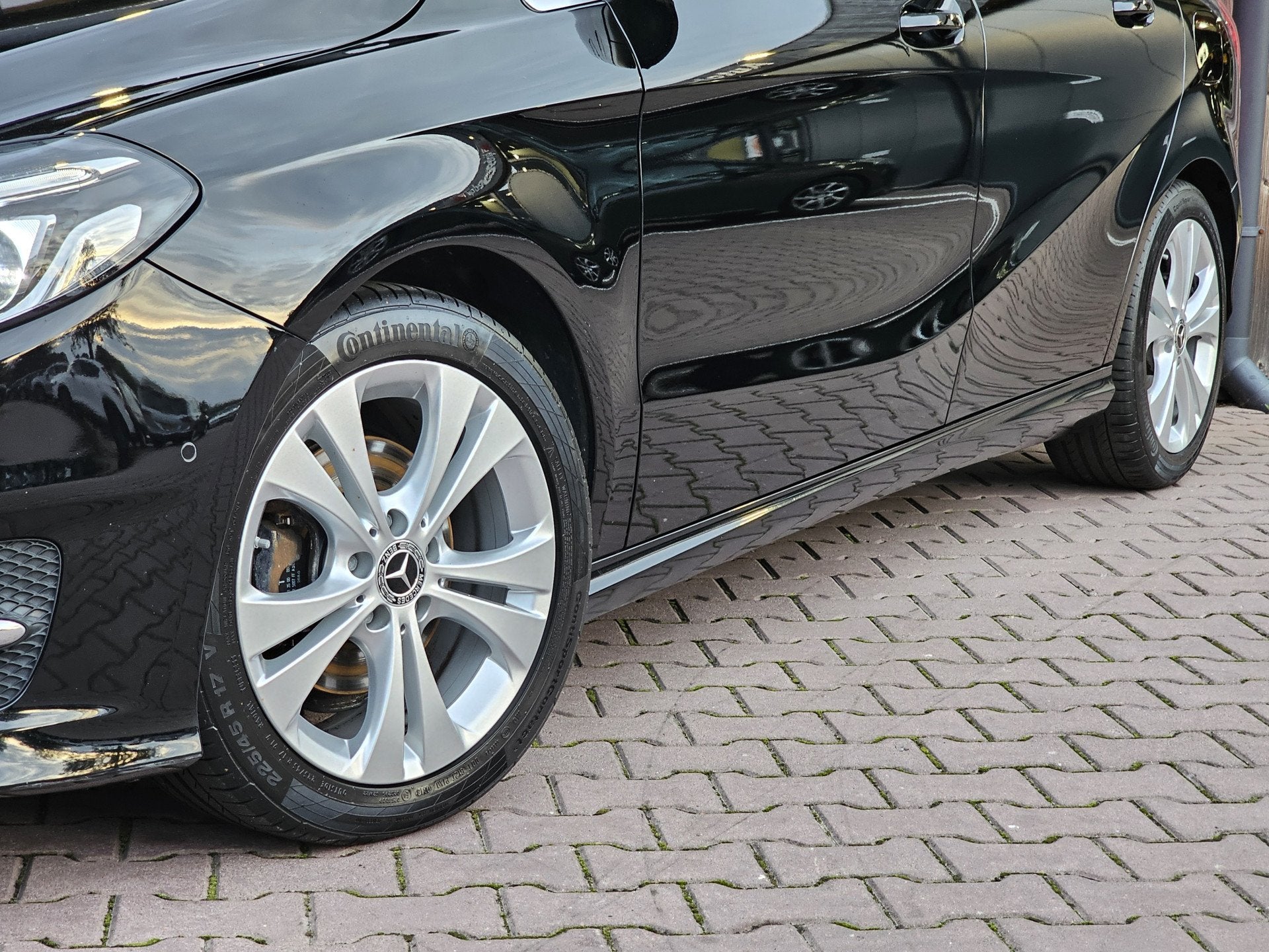 Mercedes-Benz B-Klasse 200 Business | Automaat | Trekhaak |, 1325 kg, Gebruikt, Zwart, Met garantie (alle)
