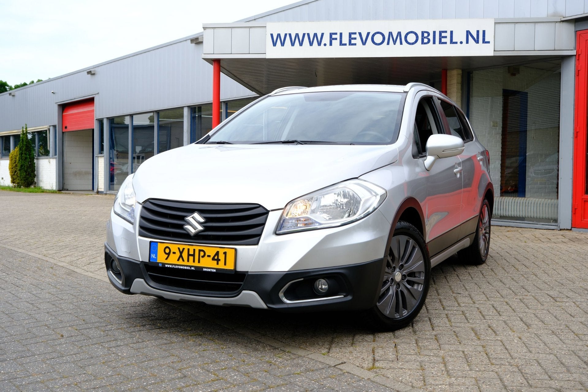 Suzuki S-Cross