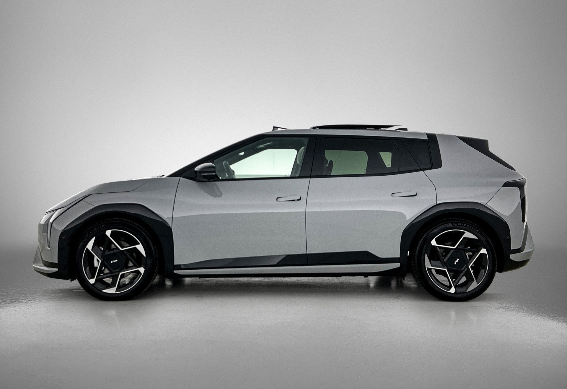 Kia EV4 GT-Line 81.4 kWh (bj 2026, automaat), Auto's, 12 maanden, Zwart, 1790 kg, Leder