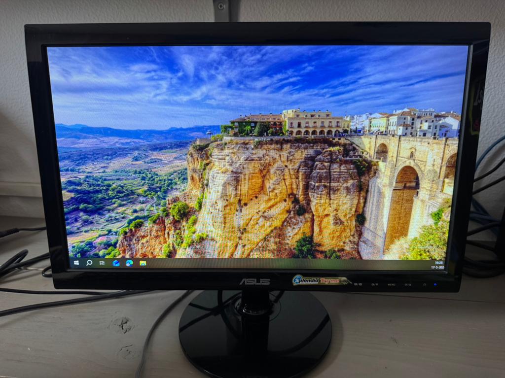 Beeldscherm asus, Computers en Software, Monitoren, Gebruikt, Kantelbaar, 18,5, VGA