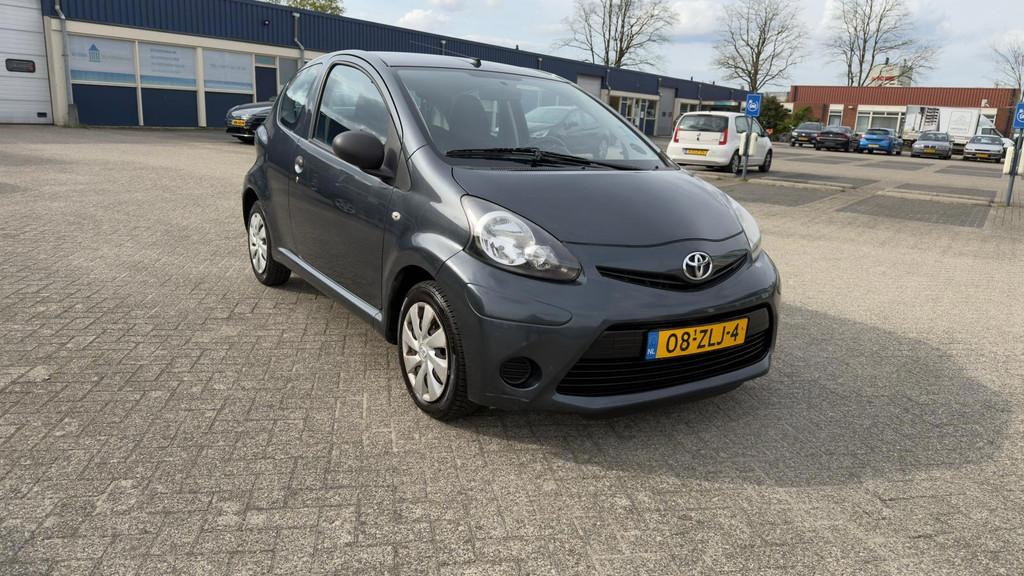 Toyota Aygo 1.0 VVT-i Access Airco Niuwe apk 20-04-2027, Auto's, Toyota, Voorwielaandrijving, Euro 5, Gebruikt, 4 stoelen