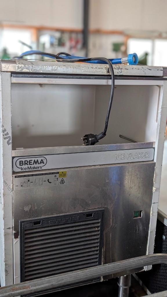 Schilferijsmachine Brema, Ophalen