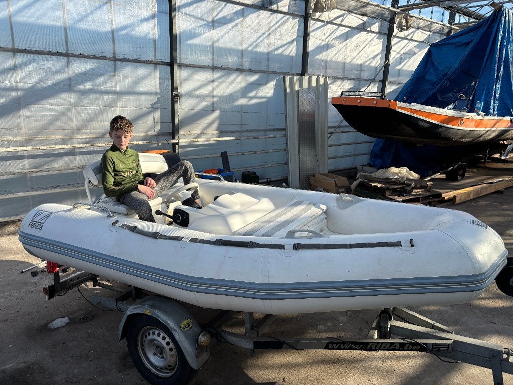 Zodiac Projet 350 rubberboot (jet aandrijving) incl. trailer, Binnenboordmotor, 2 m, Benzine, 40 cm