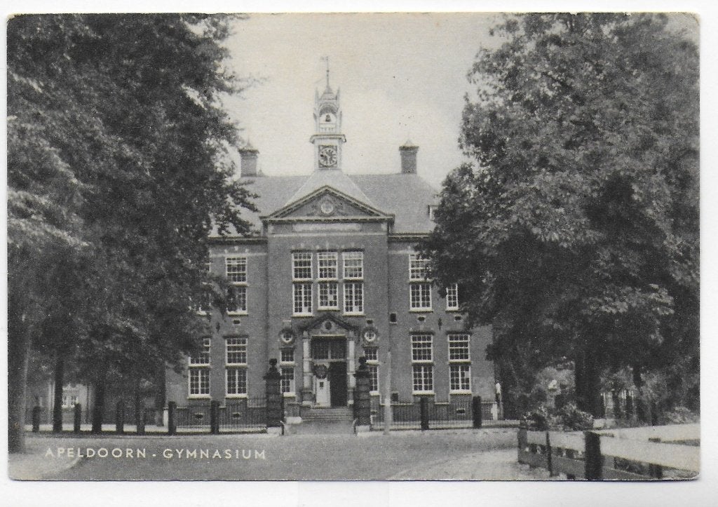 Apeldoorn Gymnasium ongelopen ansichtkaart (209 ), Ophalen of Verzenden, 1940 tot 1960, Ongelopen, Gelderland