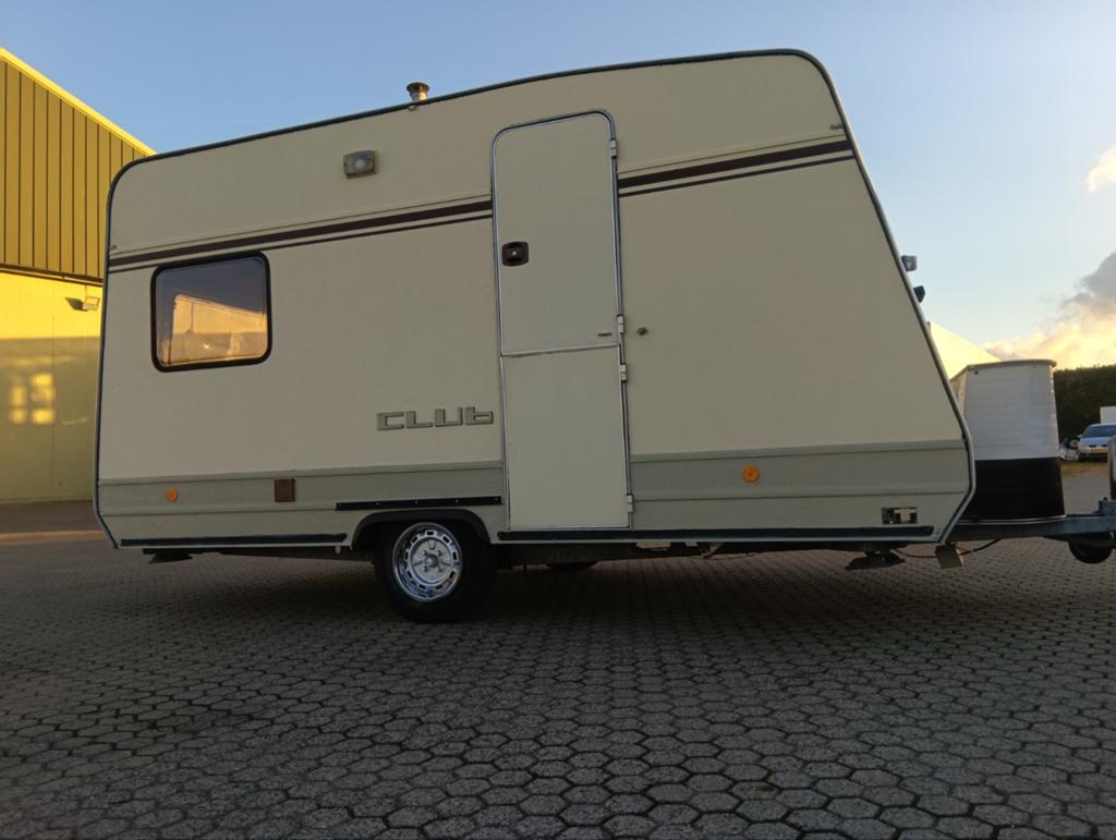 Leuke Bustner Caravan voor starters , incl Voortent, Particulier, 500 - 750 kg