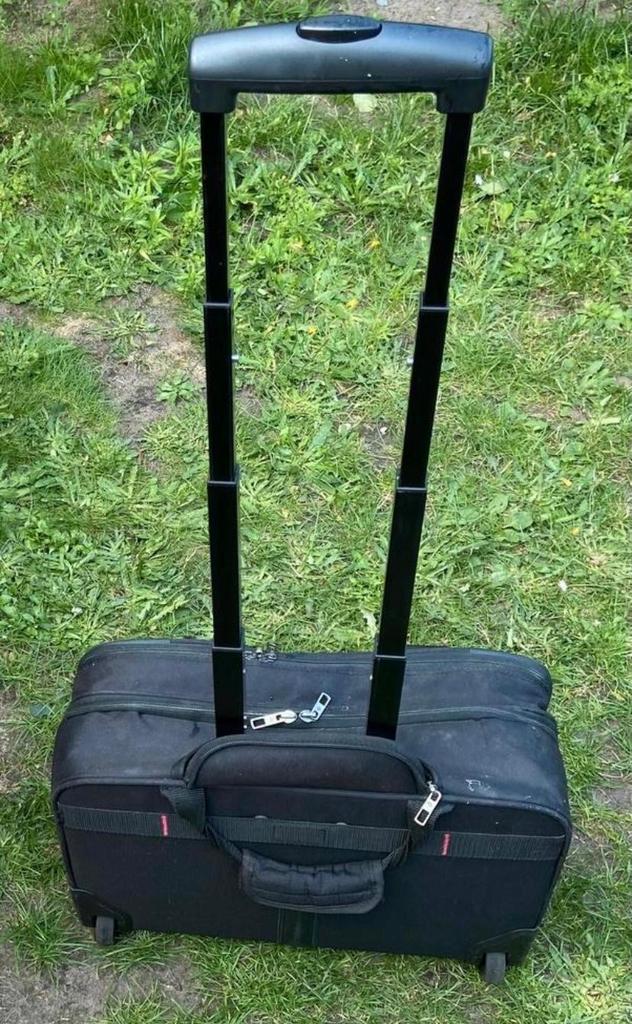 Samsonite reiskoffer met wieltjes en uitschuifbare handgreep, Ophalen of Verzenden, Zo goed als nieuw, Samsonite