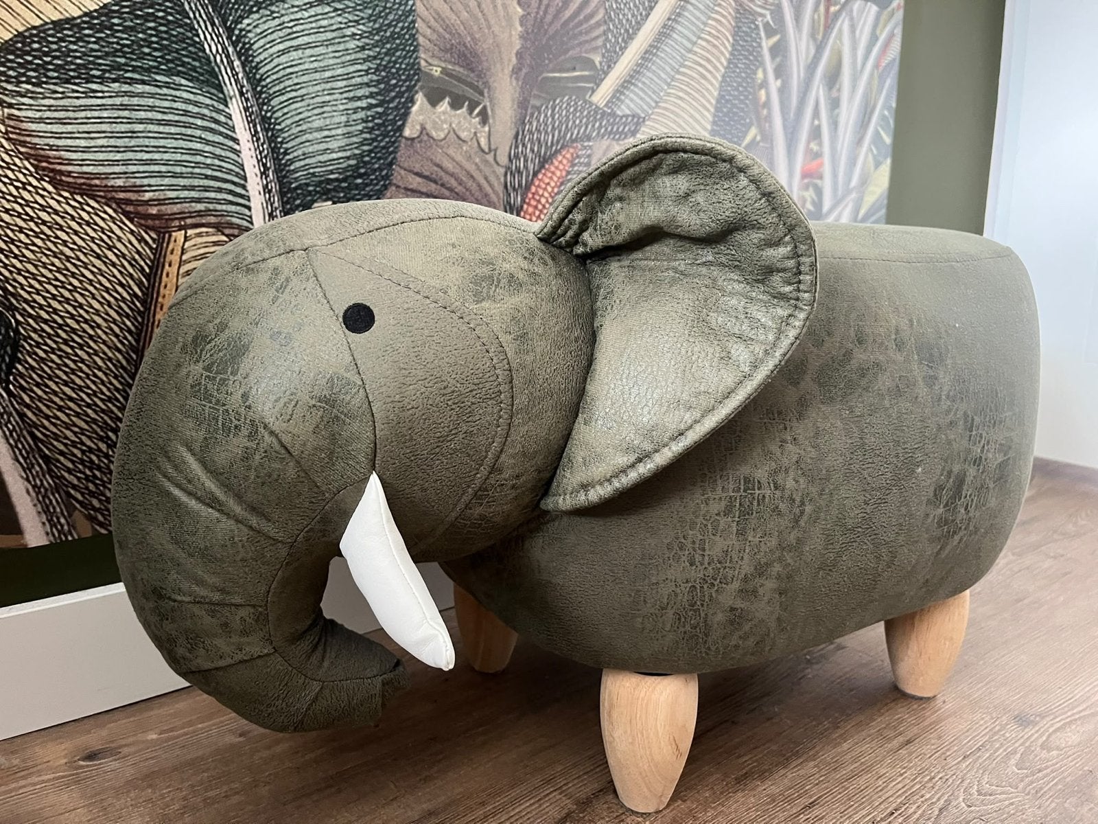 Leuke olifant kruk voor de kinderkamer, Huis en Inrichting, Ophalen, Zo goed als nieuw, Overige materialen