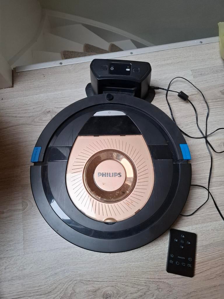 Philips robot stofzuiger FC 8776, Witgoed en Apparatuur, Gebruikt, Ophalen of Verzenden, Robotstofzuiger, Minder dan 1200 watt