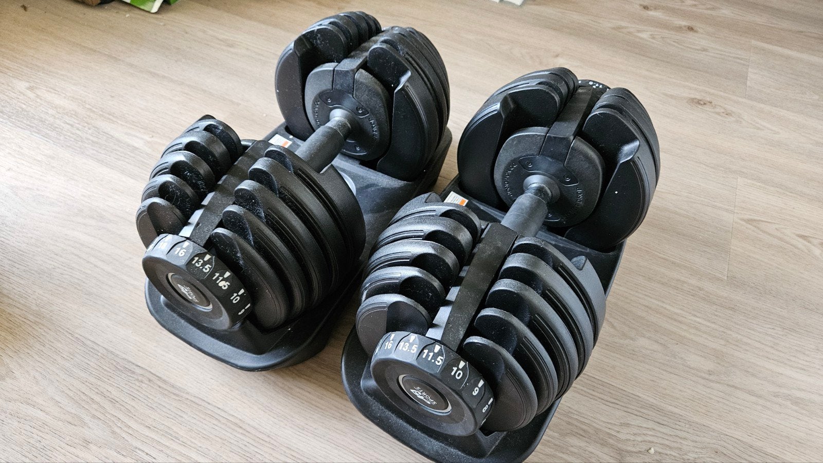2x Verstelbare Dumbbells tot 24kg, Ophalen, Gebruikt, Benen, Dumbbell