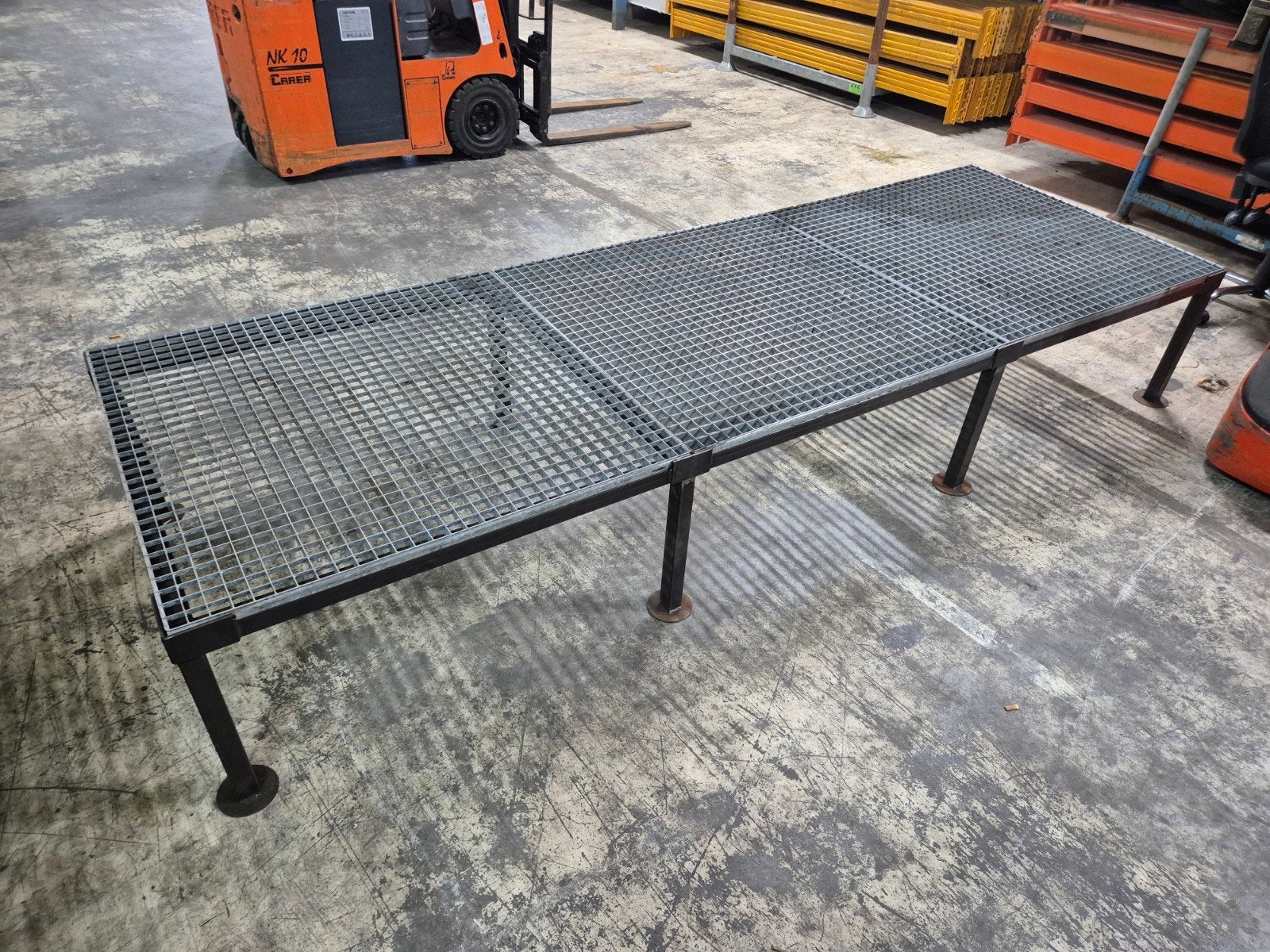 Stalen Bordes Podium 300x100x48cm - Robuust & Veelzijdig, Ophalen of Verzenden, Onbekend, Onbekend@voorbeeld.com, Onbekend