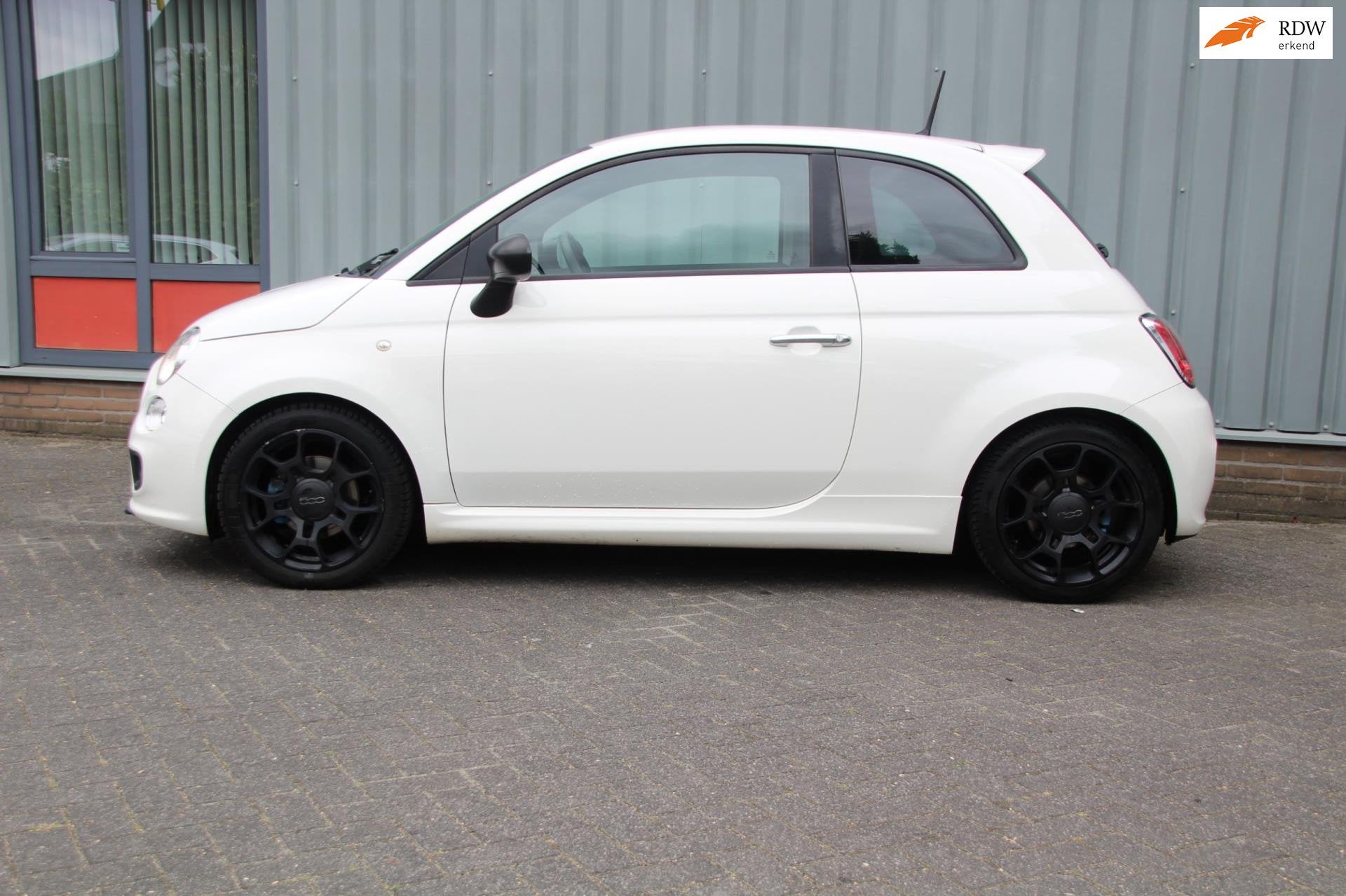 Fiat 500 0.9 TwinAir Turbo Nieuwstaat Leder bekleding 105 PK, Auto's, Fiat, Voorwielaandrijving, Gebruikt, Wit, Origineel Nederlands