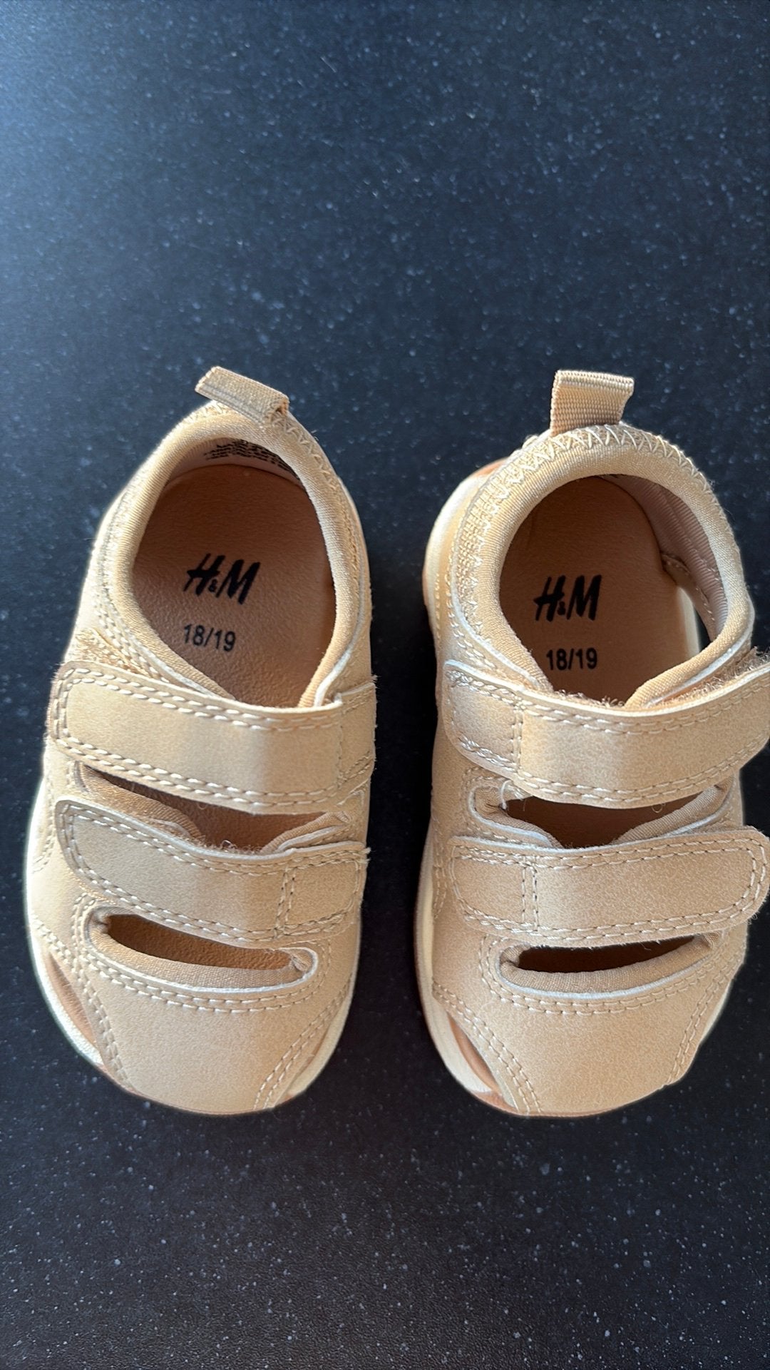 H&M sandaal beige maat 18/19 nieuw, Ophalen, Zo goed als nieuw, Meisje, Schoentjes