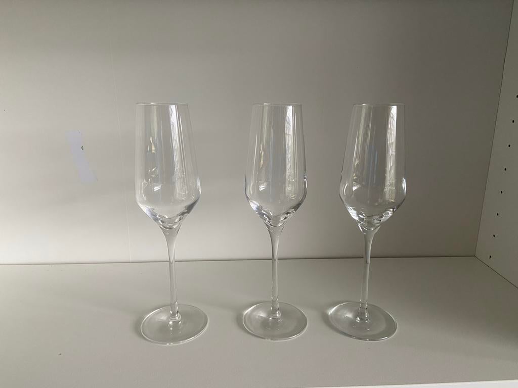 3 Vivo champagne glazen - Villeroy & Boch, Huis en Inrichting, Keuken | Servies, Ophalen, Glas of Glazen, Overige stijlen, Glas
