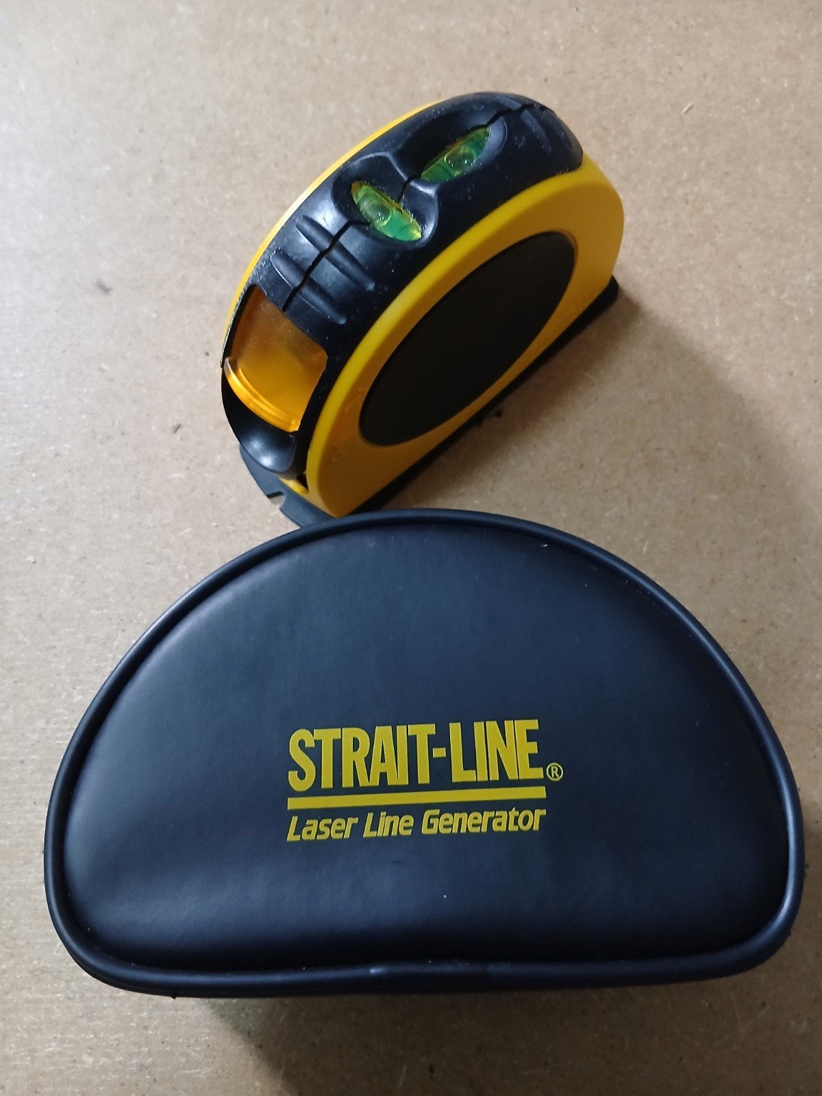 Te koop: Laser Line, Ophalen, Zo goed als nieuw, Batterij