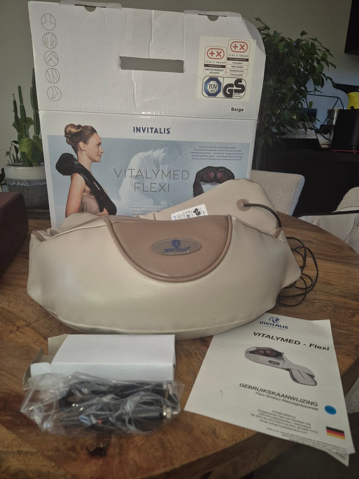 Vitalymed Flexi Shiatsu Massageapparaat met Infrarood, Ophalen of Verzenden, Zo goed als nieuw, Massagestoel of Kussen
