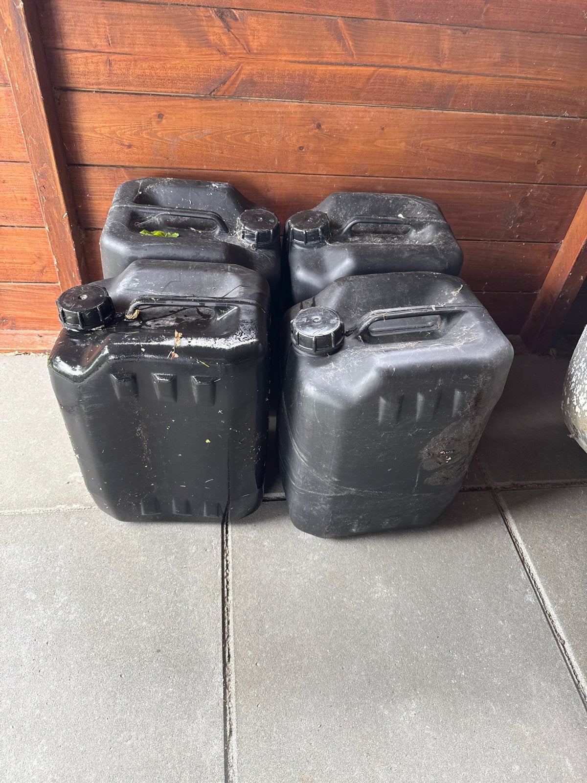 8x Jerrycans (20-25 liter) voor vlot of opslag, Ophalen