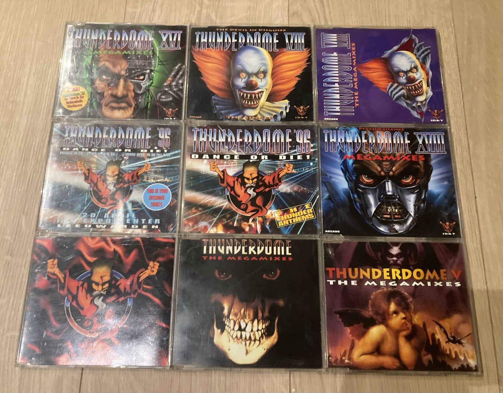 Grote collectie Thunderdome single cds en megamixes, Gebruikt, Hardcore, Ophalen of Verzenden, Inclusief boekje