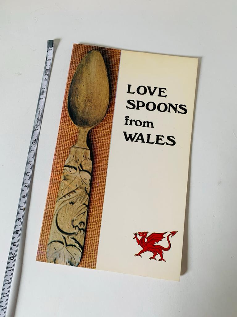 Love Spoons from Wales - Boekje over Welshe lepels, Ophalen of Verzenden