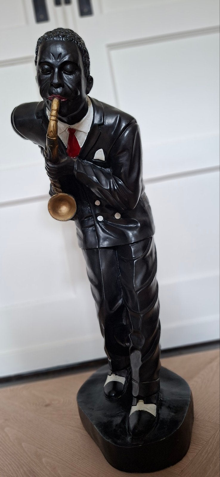 Jazzmuzikant beeld met saxofoon - Vintage stijl, Ophalen, 50 - 100 cm, Handgemaakt, Zwart