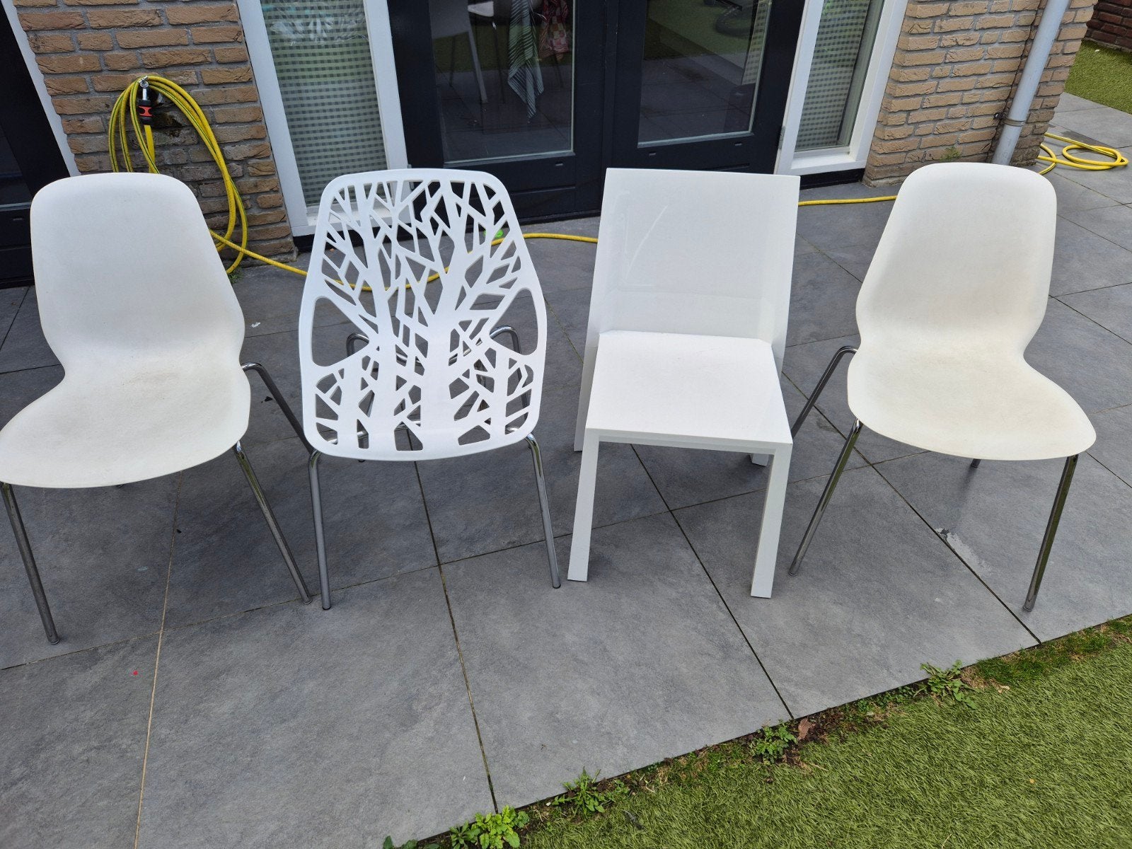 Vandaag set van 4 stoelen gratis af te halen, Ophalen, Wit, Vier, Kunststof
