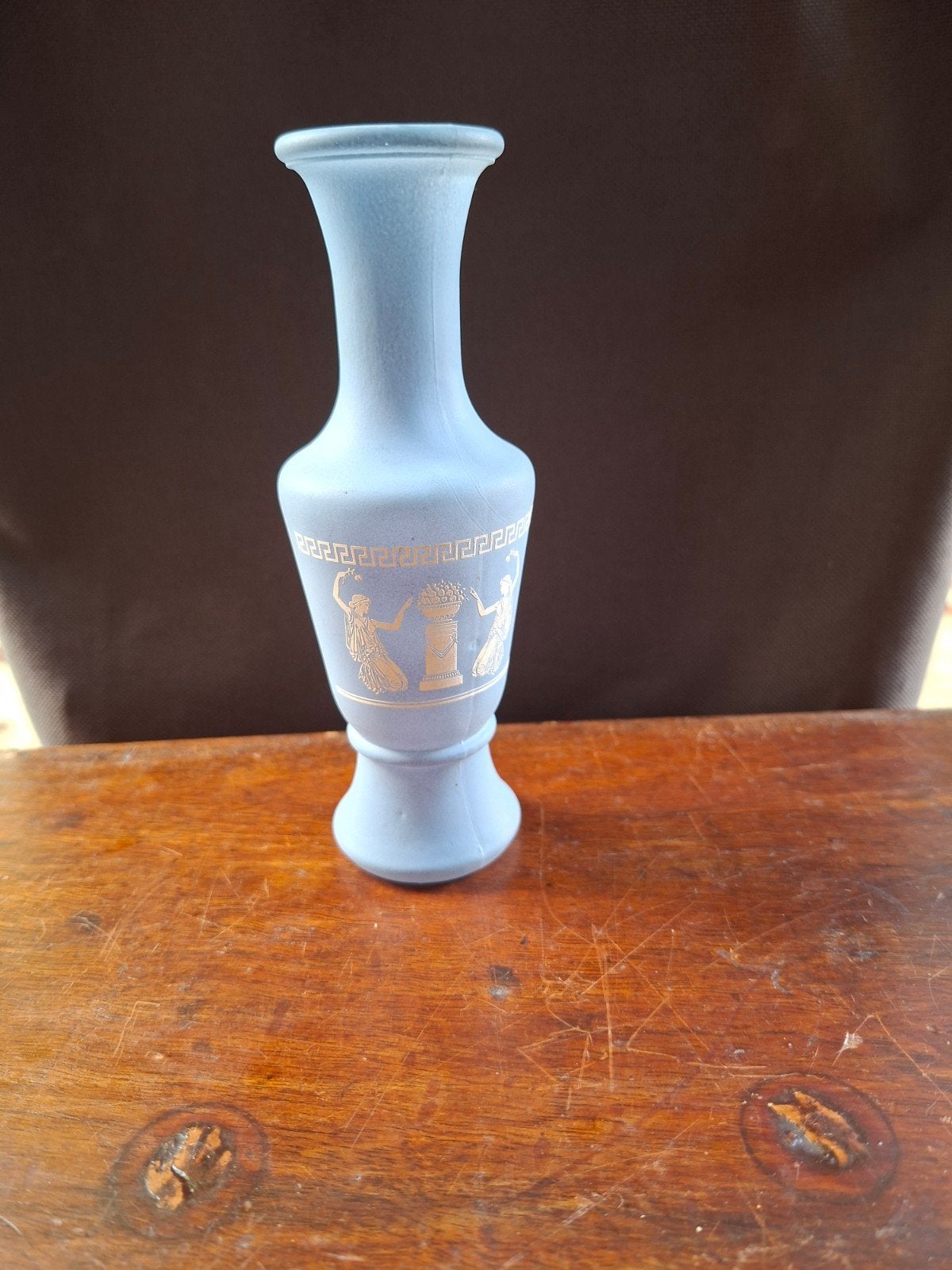 Glas lijkt op Jasperware Vaasje - Lichtblauw met Klassieke S, Ophalen of Verzenden
