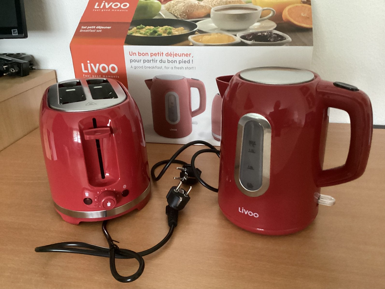 Livoo waterkoker en broodrooster, 1 tot 2 liter, Ophalen of Verzenden, Nieuw