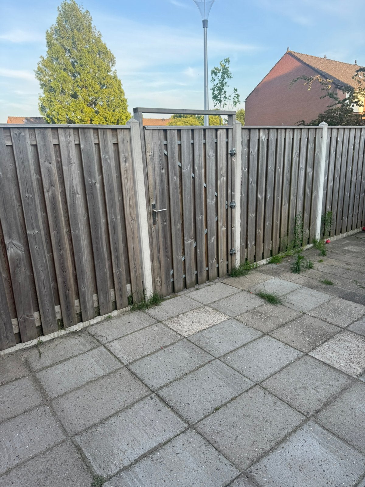 Mooie grenen schutting met betonpalen, Tuin en Terras, Ophalen, 1 tot 2 meter, Minder dan 3 meter, Zo goed als nieuw