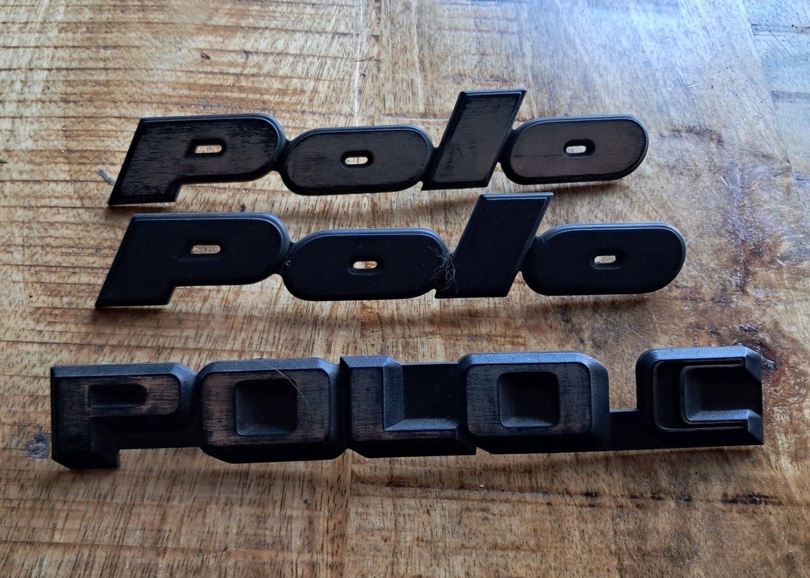 VW Polo emblemen 3x, Ophalen of Verzenden, Gebruikt, Oldtimer onderdelen