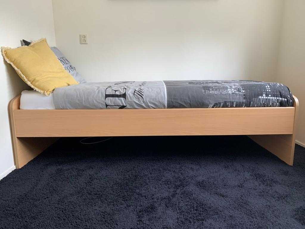 Complete tienerkamer: bed, bureau., Huis en Inrichting, Ophalen, Gebruikt, Eenpersoons
