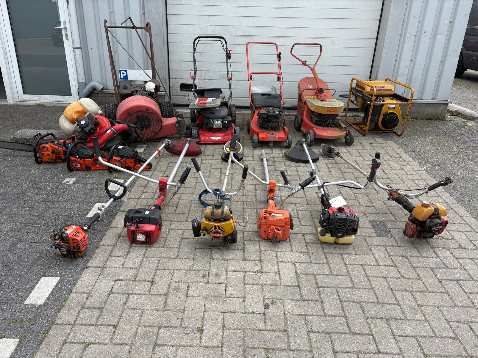 Partije tuinmachines opknappers, Ophalen, Zo goed als nieuw